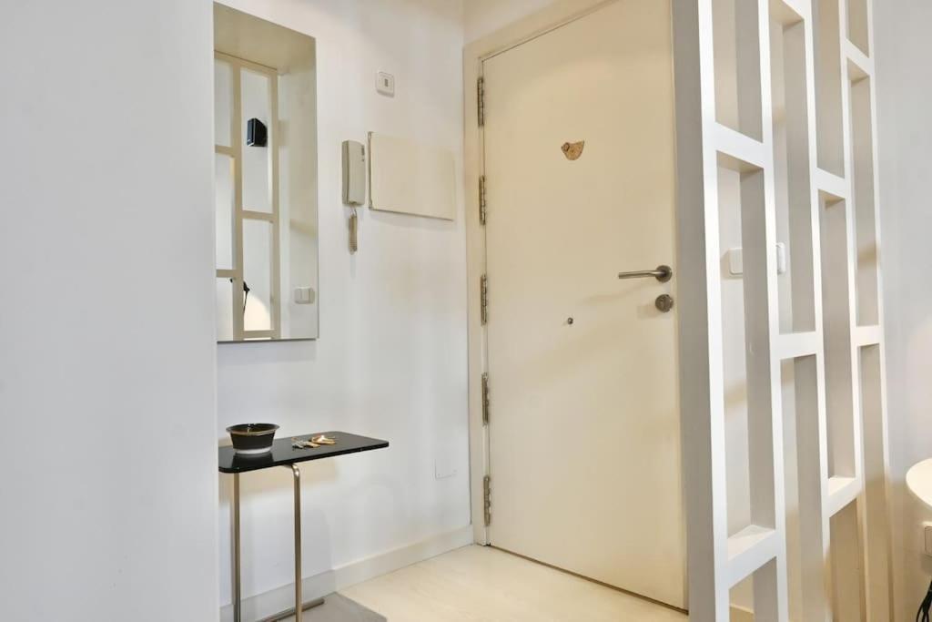 For You Rentals Apartamento Temporal Con Encanto A Pocos Metros Del Sol Myr13 Madryt Zewnętrze zdjęcie