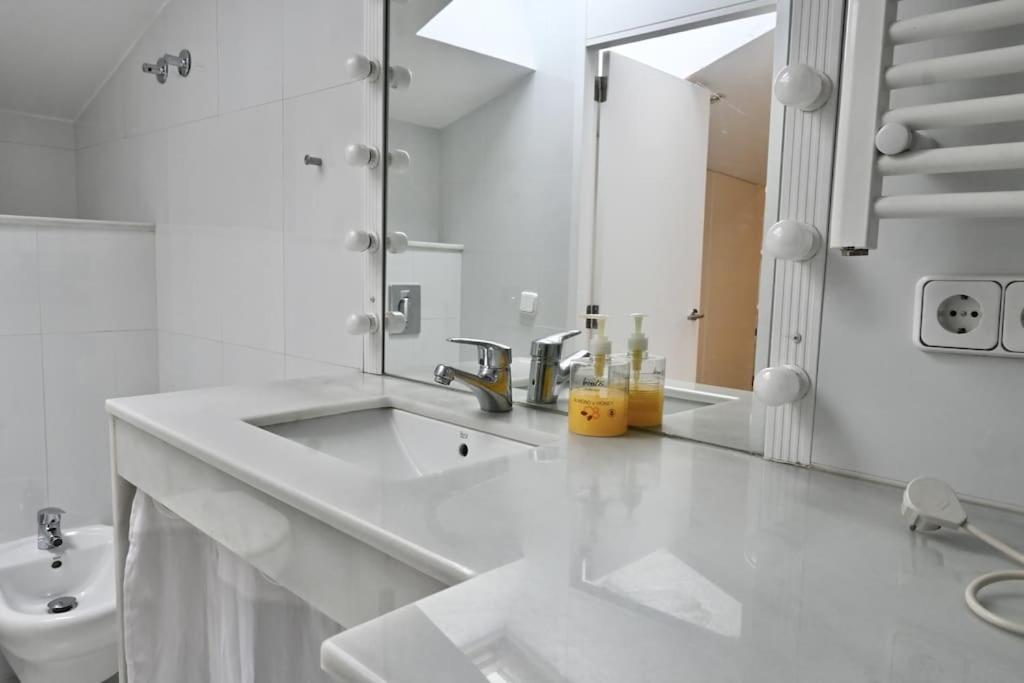 For You Rentals Apartamento Temporal Con Encanto A Pocos Metros Del Sol Myr13 Madryt Zewnętrze zdjęcie