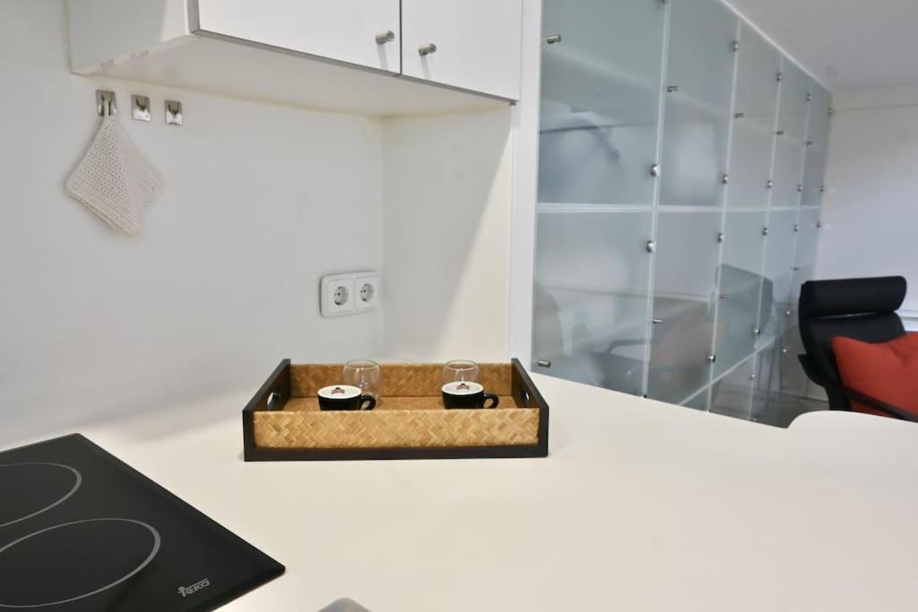For You Rentals Apartamento Temporal Con Encanto A Pocos Metros Del Sol Myr13 Madryt Zewnętrze zdjęcie